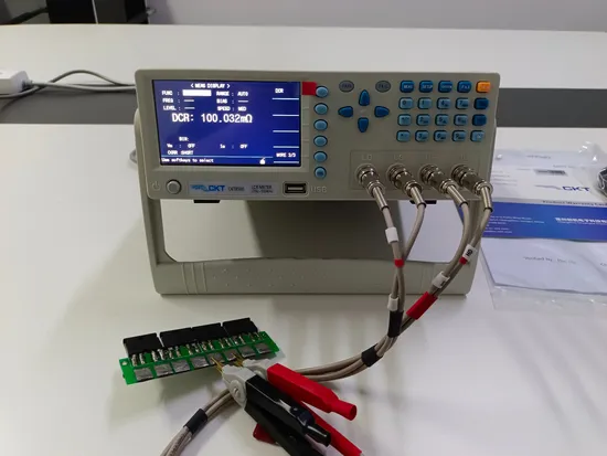Medidor de alta frequência 12Hz ~ 500kHz Lcr Medidor ESR Medidor de resistência (modelo CKT8500)
